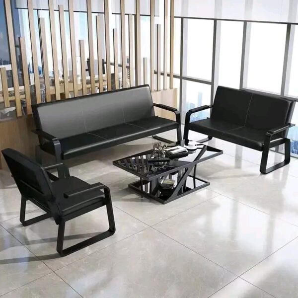 Black Executive Office Sofa – Elegant Comfort for Reception & Executive Spaces