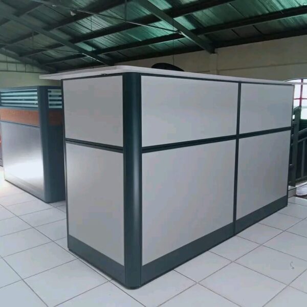 Reception Desk – Stylish & Functional Front Desk for Office Entrances
