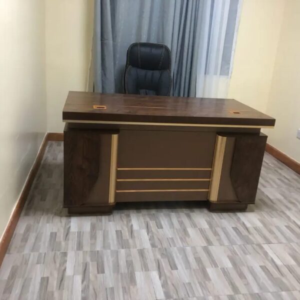 1.4m modern executive desk