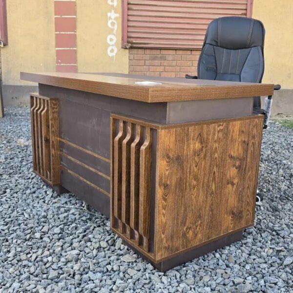 luxury 1400mm executive desk